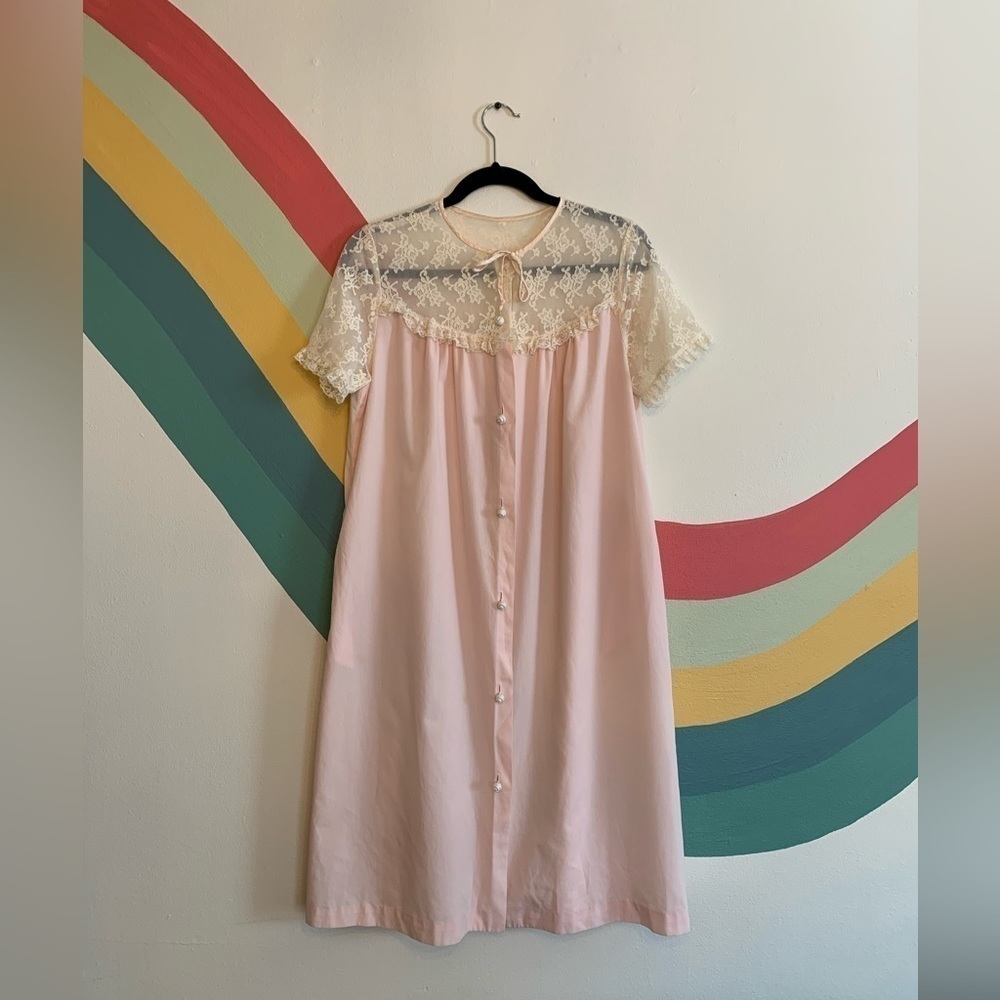 EVELYN Pearson Nightgown Pink Lace Vintage Loungewear